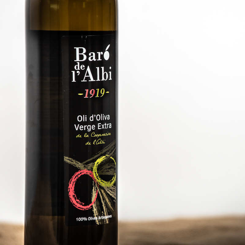 Oli d'oliva verge extra. Cooperativa Agrícola de l'Albi. Detall ampolla 750 ml oli